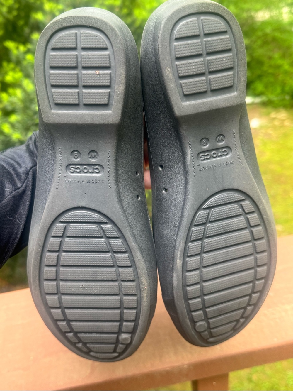 Crocs Women’s Black Chain‑Accent Ballet Flats – Size 9W (Used) - Picture 3 of 12